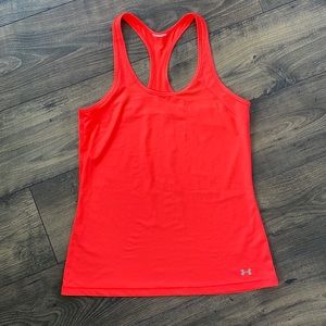 UNDER ARMOUR • Womens tank • M